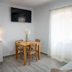 Familija Lovrinovi Retreat - Relax&reconnect Daire *
