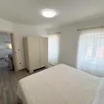 Familija Lovrinovi Retreat - Relax&reconnect * Zvoneca