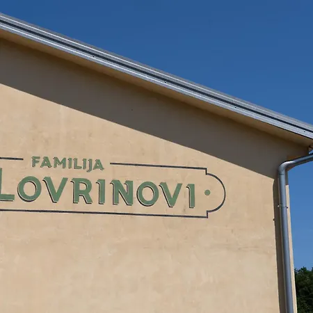 Appartamento Familija Lovrinovi Retreat With Shared Pool Zvoneca