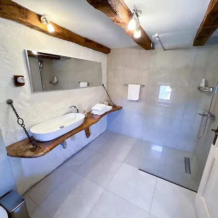 Appartamento Familija Lovrinovi Retreat With Shared Pool