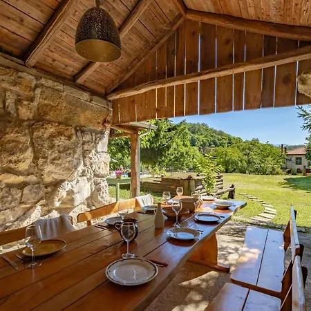 Apartament Familija Lovrinovi Retreat With Shared Pool *