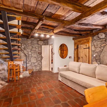Apartman Nature & Pool Escape Lovrinovi