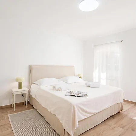 Nature & Pool Escape Lovrinovi Apartman Zvoneća