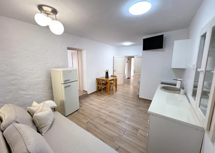 Familija Lovrinovi Retreat - Relax&reconnect * Zvoneca